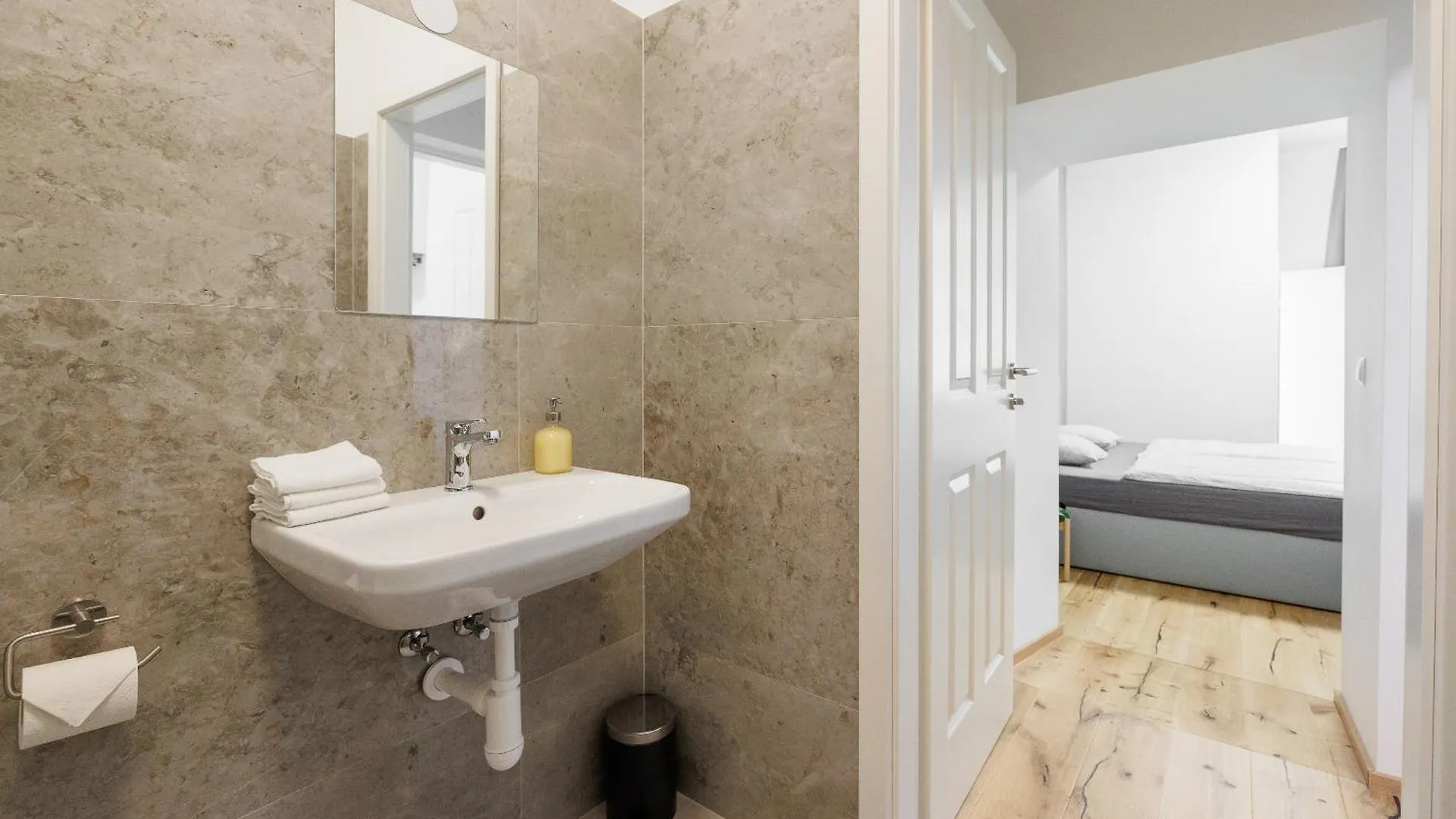 Grosszuegiges App. 2 Schlafzimmer Wien