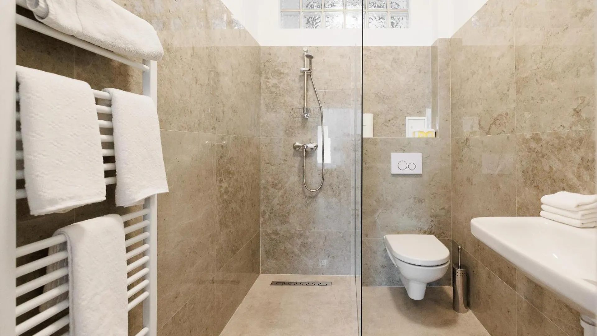 Grosszuegiges App. 2 Schlafzimmer Wien 0*,